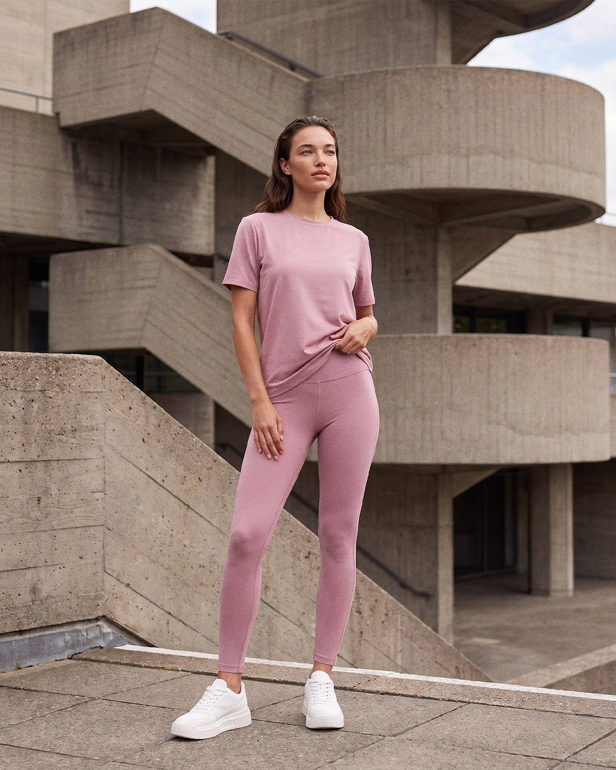 Women's Training T-Shirt - Orchid Haze image number 5